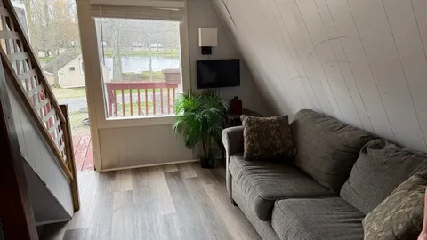 Little A Cabin: Sleeps 5 A-Frame — Cozy, Pet-Friendly Charm Overlooking the Water — image 6 of 6