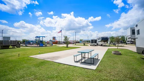Back-In Premium Double Concrete RV Site — image 2 of 4
