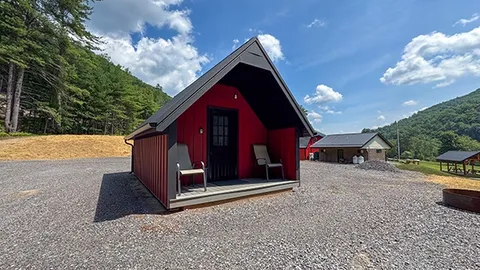 Cabins — image 1 of 9
