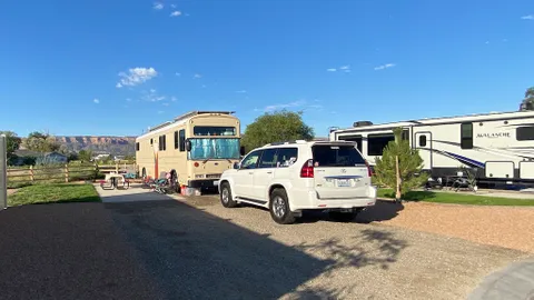 Premier Open-View, Back-In RV Site — image 1 of 2