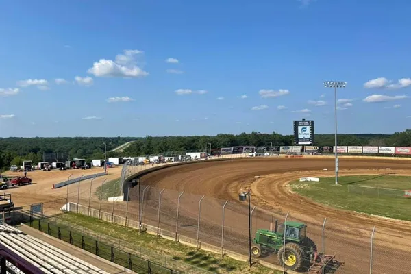 Lake Ozark Speedway Campground – photo 1