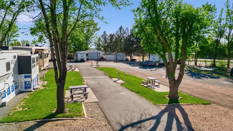 Tandem RV Site -  Full Hook-ups 30/50 Amp — image 2 of 22