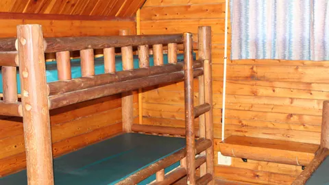 One Room Rustic Cabin — image 4 of 4