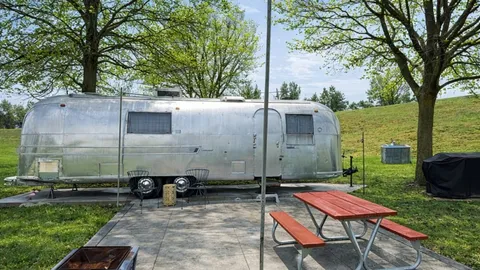Dorothy Airstream — image 1 of 1