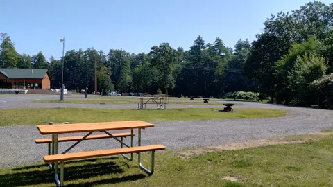 Lazy Acres Pull Through — image 6 of 6