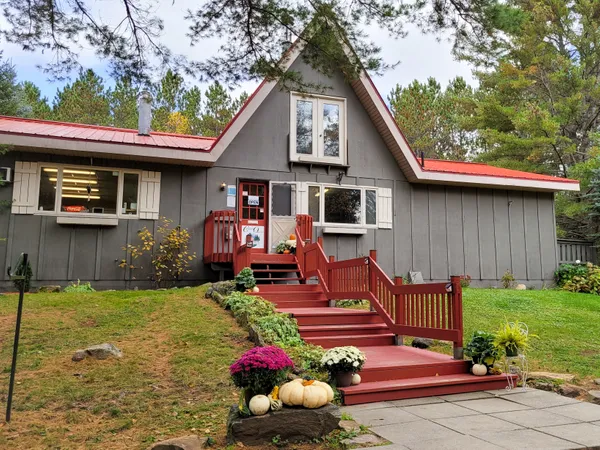 Algonquin Pines Campground, Dwight, Ontario campground