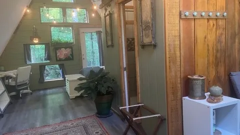Nature's Retreat Cabin — image 16 of 16