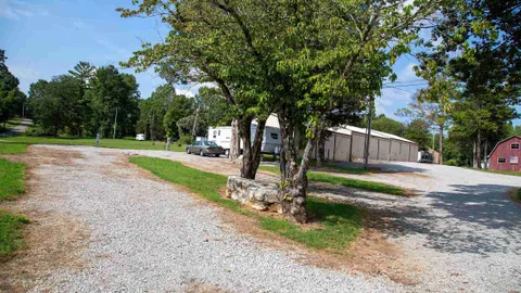 Lakeside Premium Back In with Sewer — image 1 of 5