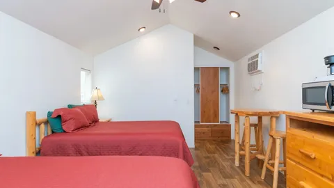 Cozy (2) Queen Beds — image 5 of 5