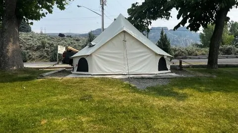 Glamping — image 1 of 3