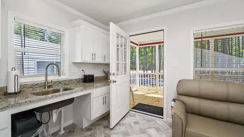 Premier Cabin - Accessible — image 2 of 15