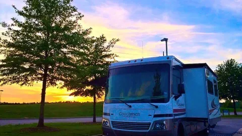 Full Hook Up RV Site — image 2 of 2