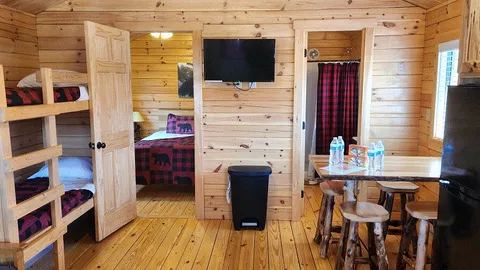 DELUXE CABIN — image 5 of 5