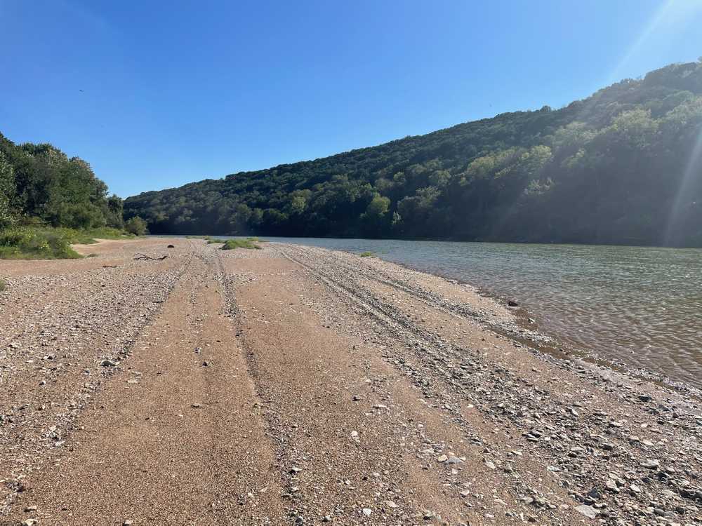 Brazos River Hideout - Photo 3