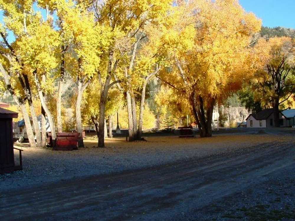 Escape to Henson Creek: Your Colorado RV Paradise Awaits!