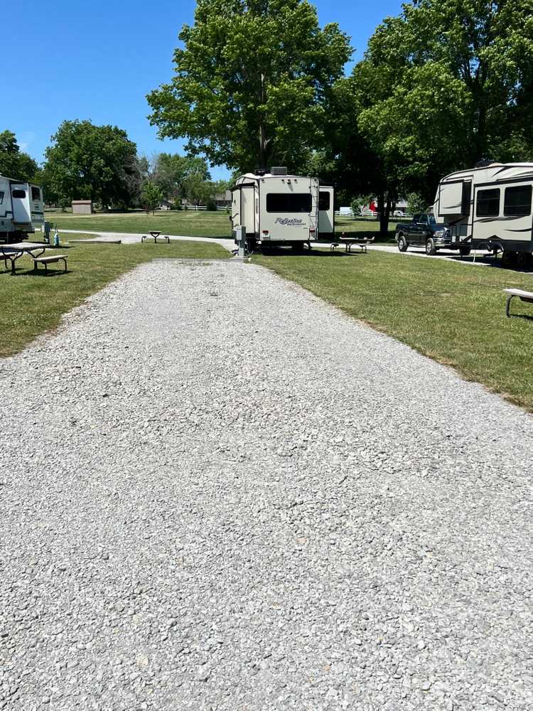 A Country Charm RV & Cabins, Hamilton, Missouri - Photo 5