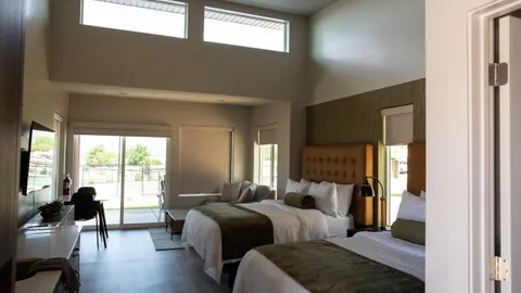 Casita #03 (Dbl - Pet) — image 2 of 15