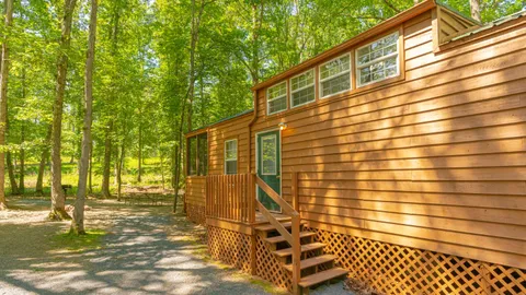 Cindy Bear Two Room Deluxe Cottage — image 14 of 14