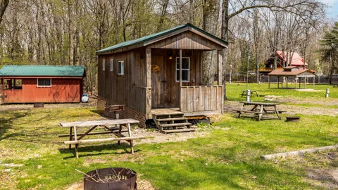 Cabin 5 - Owl — image 1 of 8