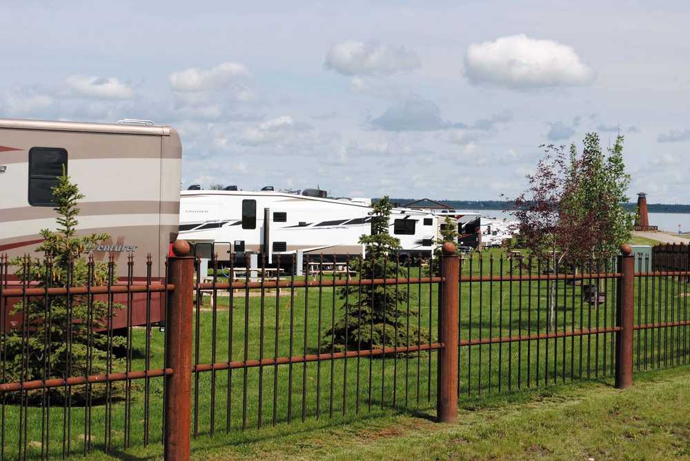 Sandy Point Resort & RV Park - Photo 3