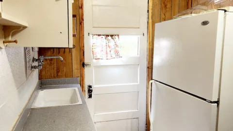 Cabin 4 (Sleeps 6) — image 2 of 10