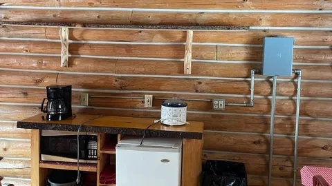 Ten Point Cabin — image 2 of 5
