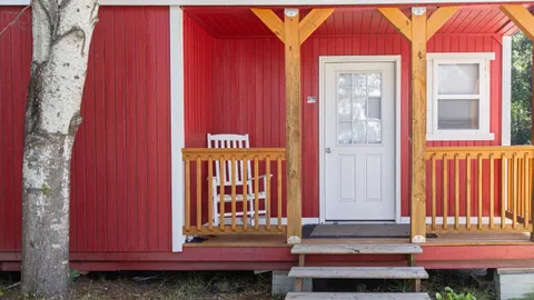 Monthly Cabin — image 1 of 5