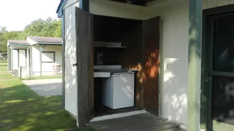 Rustic Cabin — image 16 of 16