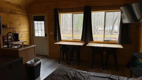 Area F Lodging: Deluxe Cabin - Furnished 16' x 24' — image 2 of 14