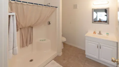 1 Bedroom Apartment — image 7 of 7