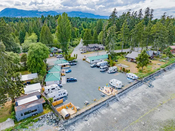Roam Beach Resort, Qualicum Beach, British Columbia campground