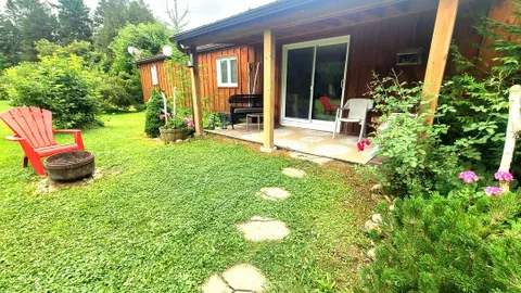 The Mayfly - 1 bedroom with hot tub — image 1 of 1