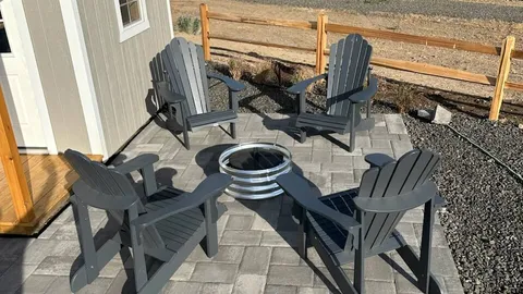 "Private Mini-Cabin Retreat" Full Hook-up RV Site — image 12 of 12