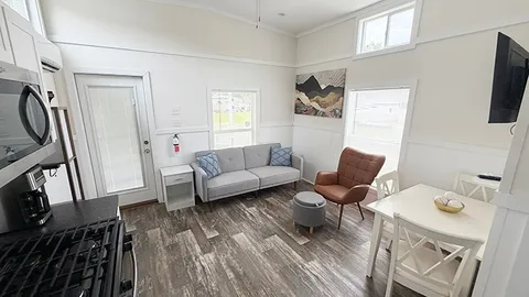 Premium Cottage 1 Bedroom with Loft — image 2 of 8