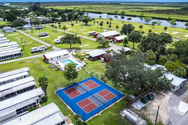 Meadowlark Shores RV Resort – photo 1