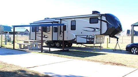 Back-In Premium with Covered Picnic Table RV Site — image 13 of 13