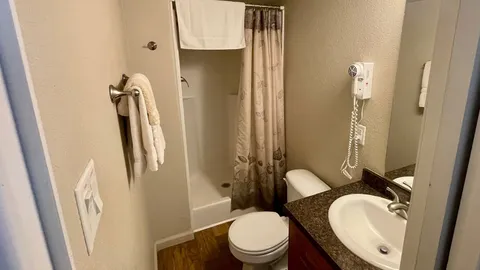 Premium 2 Bedroom Cabin — image 2 of 6