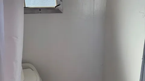 Small Camper - Peggy Sue — image 2 of 12
