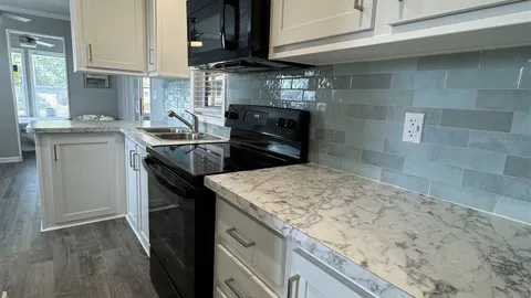 Diamond 2 Bedroom — image 10 of 10