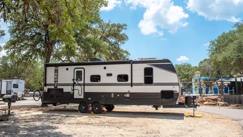 Premium Pull-Thru RV Site — image 2 of 5