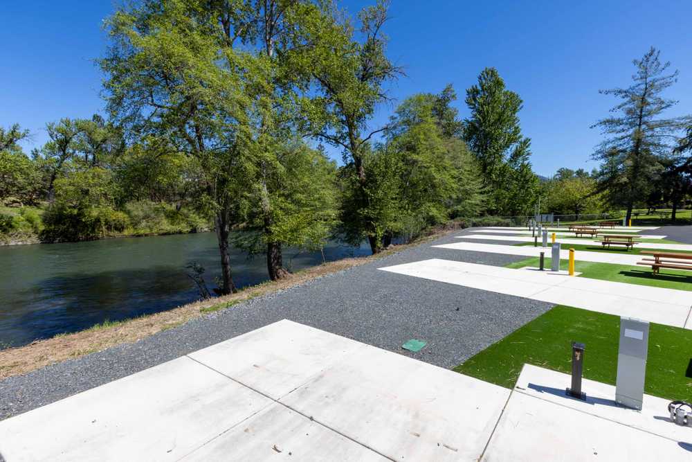 Rogue Vista RV Resort, Grants Pass, Oregon - Photo 2