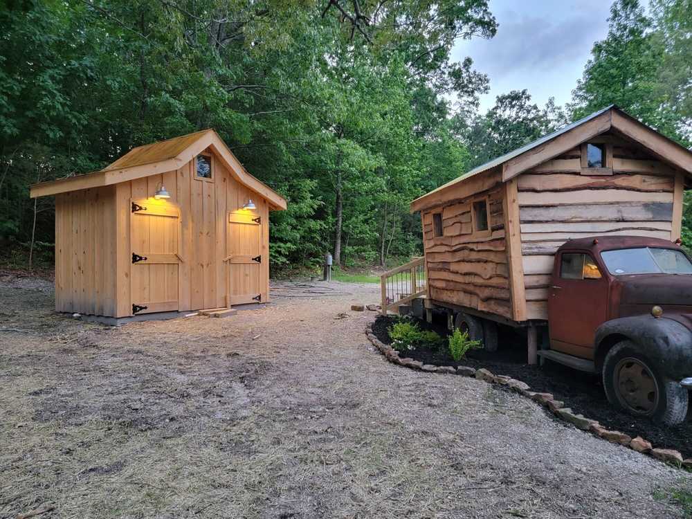Round Pond Retreat - Photo 3