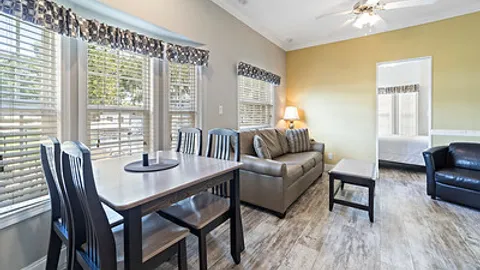 Platinum 2 Bedroom Rental — image 7 of 7