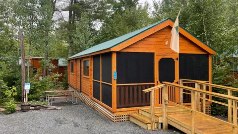 Deluxe Cabin C Loop (single level) — image 2 of 9