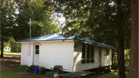 Cottage # 5 — image 1 of 3