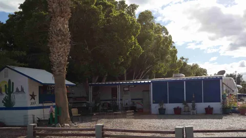 Premier Full Hookup RV Site — image 2 of 9