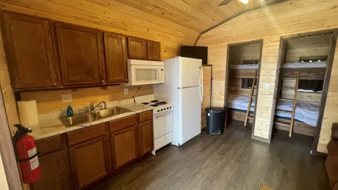 Deluxe Cabin w/ Bunks - Pond View — image 11 of 11