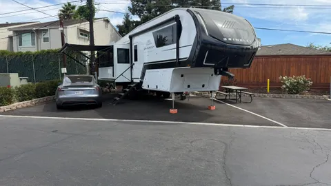 Standard Full Hookup RV Site — image 5 of 5
