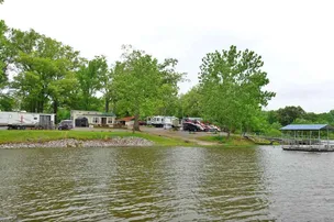 Water's Edge RV Park & Marina – photo 2