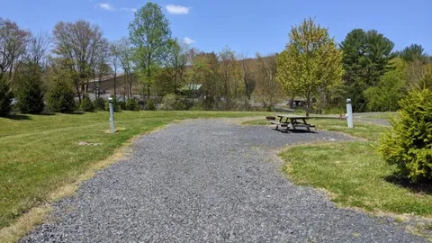 East Pull-Through Full Hook-Up Site — image 2 of 5